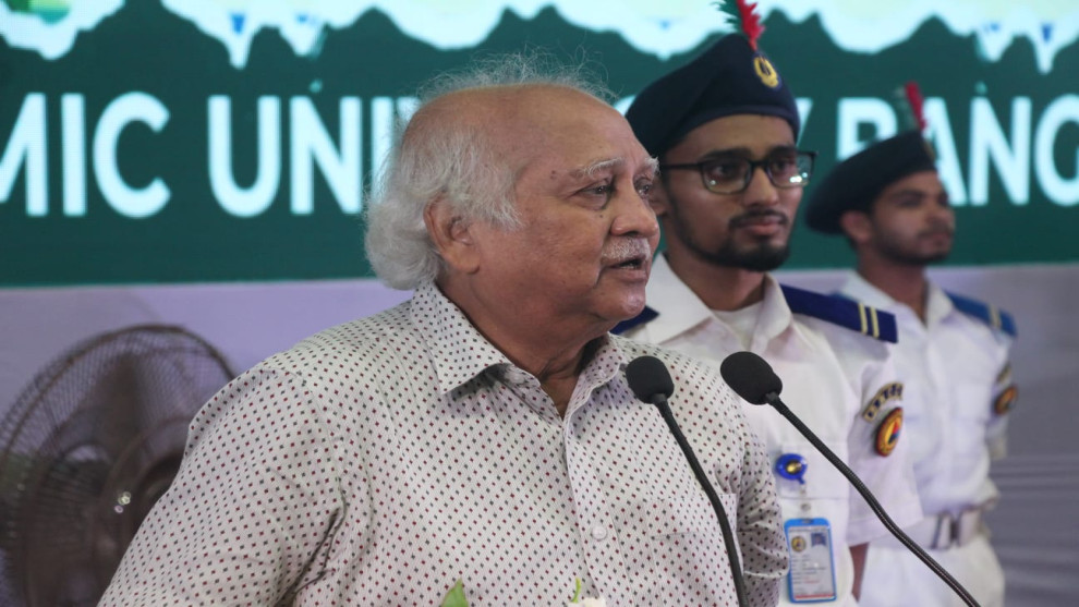 বিশ্ববিদ্যালয় গুলোতে শিক্ষক স্বল্পতা দূর করতে উদ্যোগ নিচ্ছে ইউজিসি