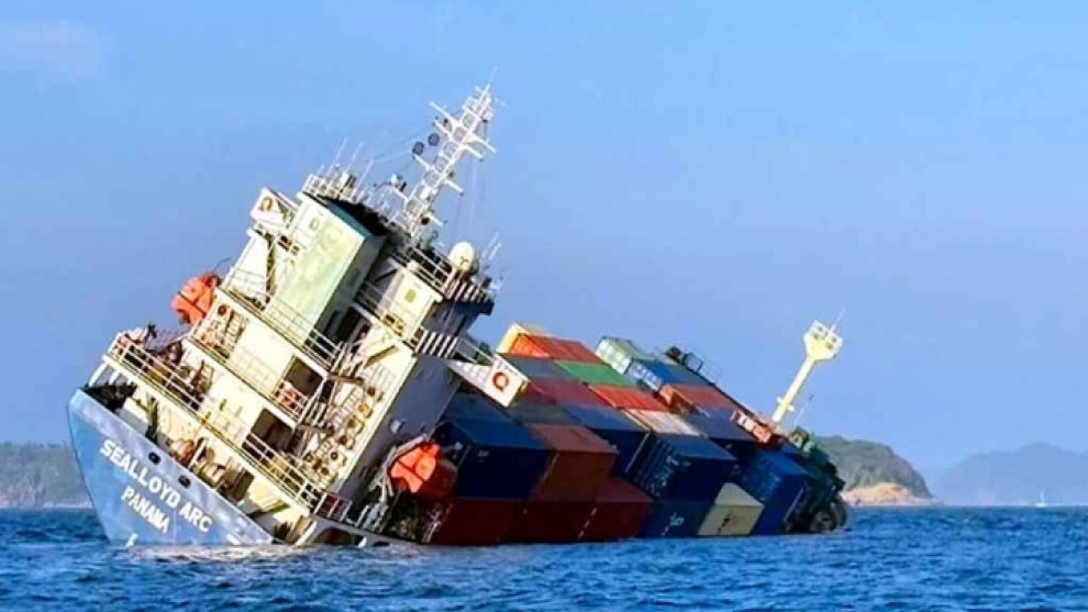 থাইল্যান্ড উপকূলে ডুবে গেল বাংলাদেশমুখী পণ্যবোঝাই জাহাজ