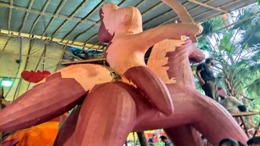 নতুন বছর বরণ করতে প্রস্তুত চারুকলা