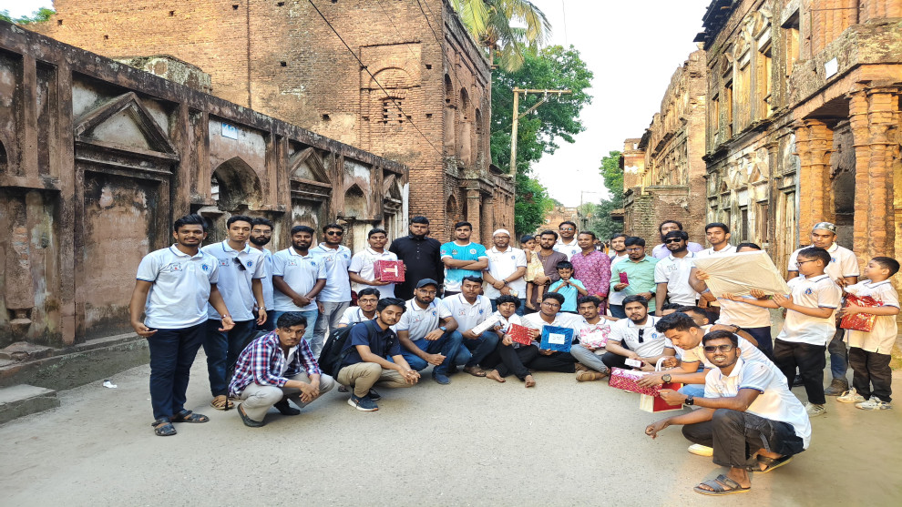 রক্তের বন্ধন থেকে আনন্দের মিলন: সোনারগাঁওয়ে বাঁধন ঢাকা কলেজ ইউনিটের বনভোজন