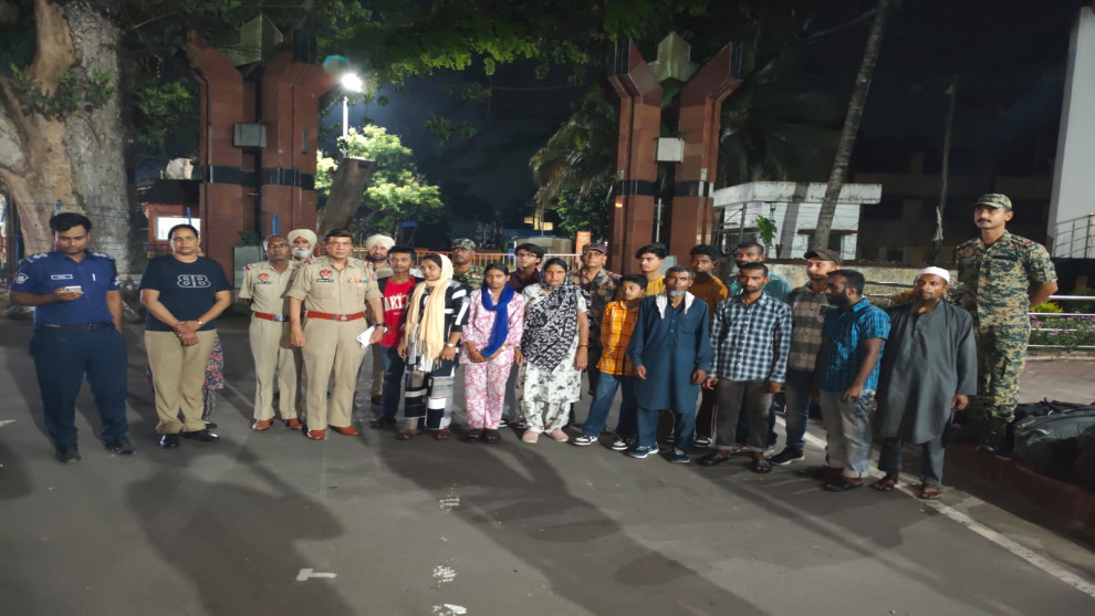 বেনাপোল দিয়ে ট্রাভেল পারমিটের মাধ্যমে ভারত থেকে ১৪ বাংলাদেশির স্বদেশ প্রত্যাবর্তন