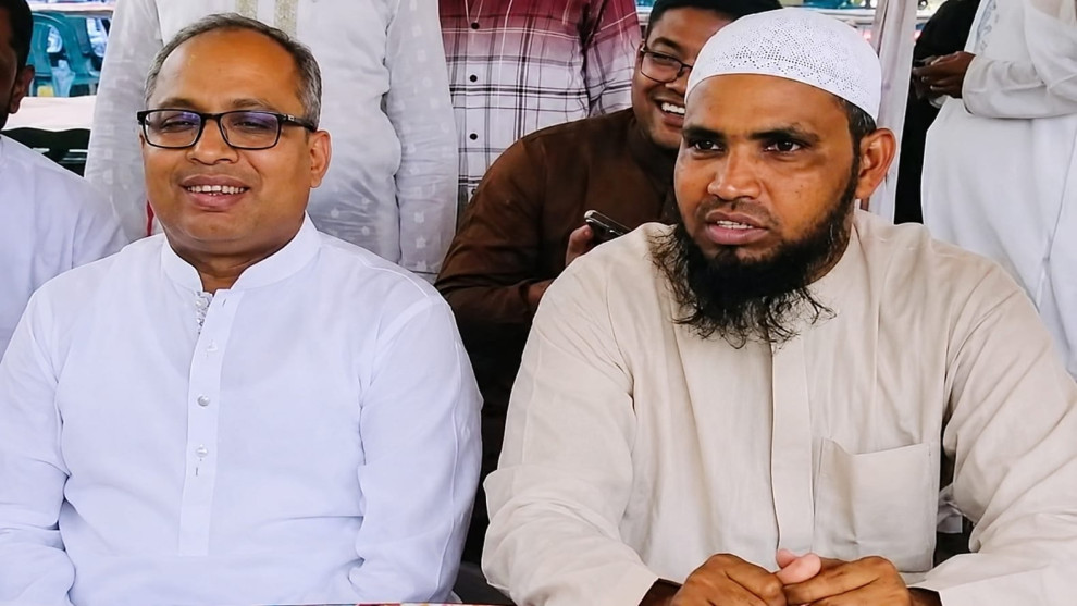 আওয়ামী লীগপন্থী সাংবাদিক শফকতের বিরুদ্ধে জাল দলিল তৈরির মামলা