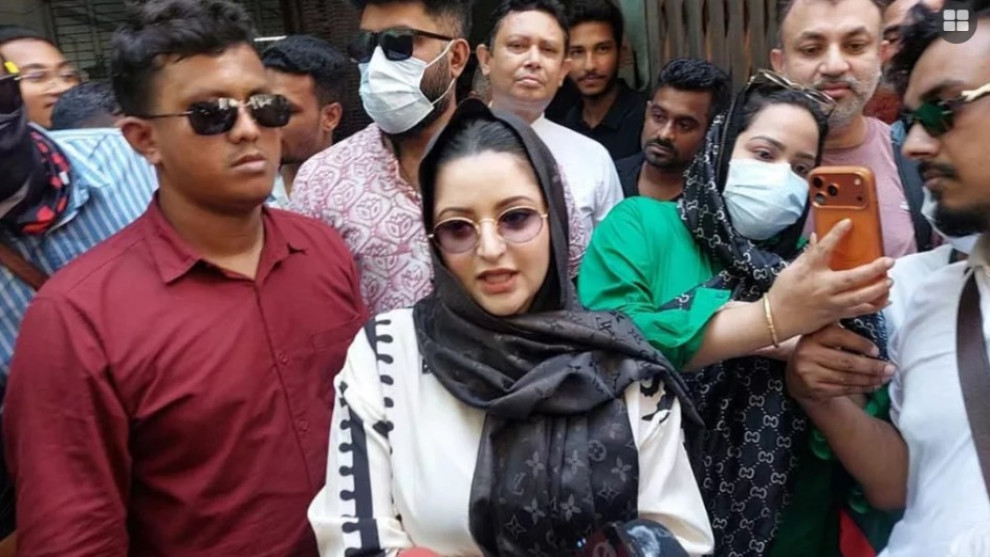 সময়মতো আদালতে না আসায় পরীমনির জেরা পিছিয়েছে