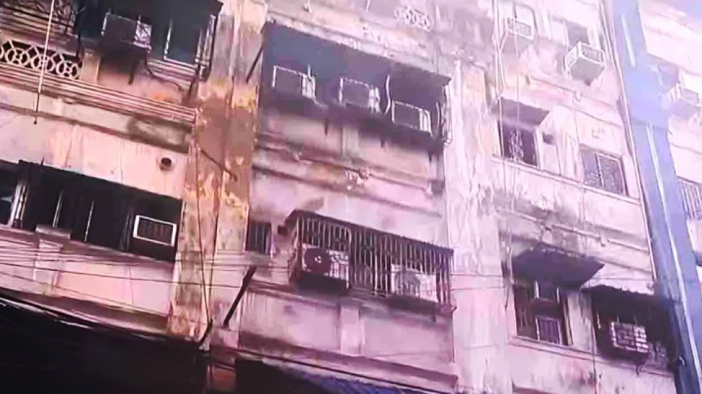 কলকাতার হোটেলে আগুন: ইজারাদার গ্রেপ্তার, আটক ২ কর্মী