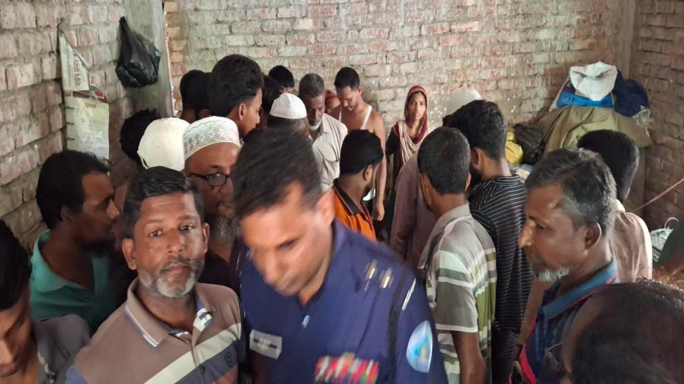 নবাগে বিদ্যুতস্পৃস্ট হয়ে কৃষকের মৃত্যু>>