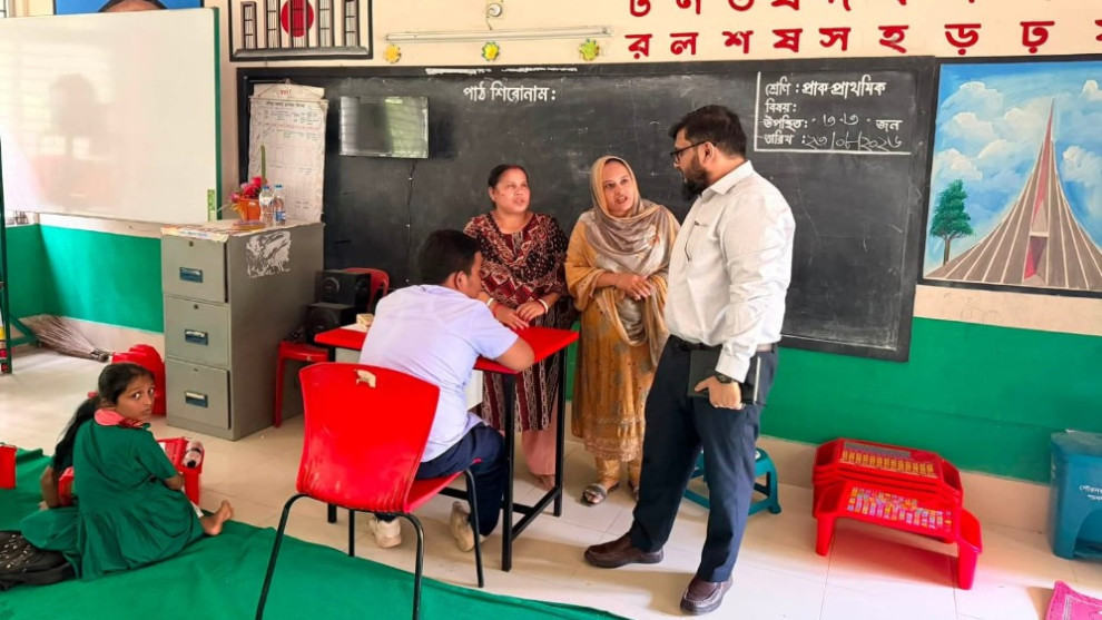 কালিয়াকৈরে শিক্ষার মানোন্নয়নে শ্রেণিকক্ষের পরিবেশসহ সার্বিক শিক্ষা কার্যক্রম পরিদর্শনে ইউএনও