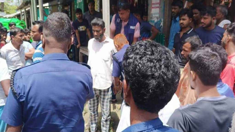 তৃতীয় শ্রেণির ছাত্রীকে ধর্ষণের ভিডিও ভাইরাল, জামায়াত কর্মী আটক