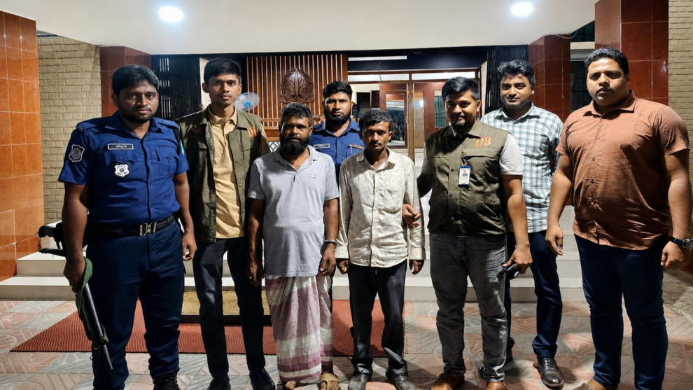 ঝিনাইদহে শিক্ষিকাকে অচেতন করে স্বর্ণালংকার লুট, অজ্ঞান পার্টির ২ সদস্য গ্রেপ্তার