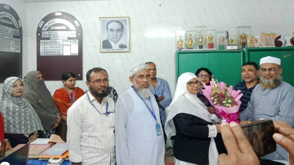 খুলনায় শহীদ সোহরাওয়ার্দী মাধ্যমিক বিদ্যালয়ের এডহক কমিটি অনুমোদন