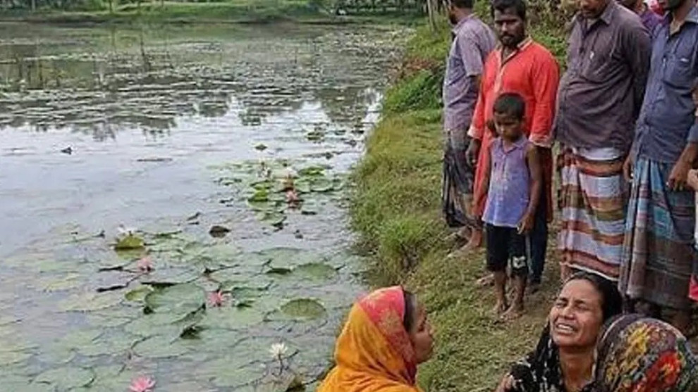 শাপলা তুলতে গিয়ে পানিতে ডুবে দুই চাচাতো বোনের মৃত্যু