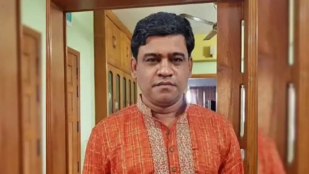 ব্যাংক কর্মকর্তার ঝুলন্ত মরদেহ উদ্ধার, চিরকুটে দাপ্তরিক চাপের কথা