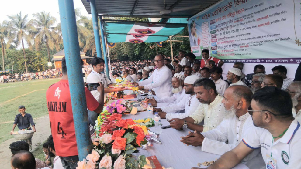 মানিকগঞ্জে শহীদ জিয়াউর রহমান স্মৃতি ফুটবল টুর্নামেন্টের ফাইনাল অনুষ্ঠিত