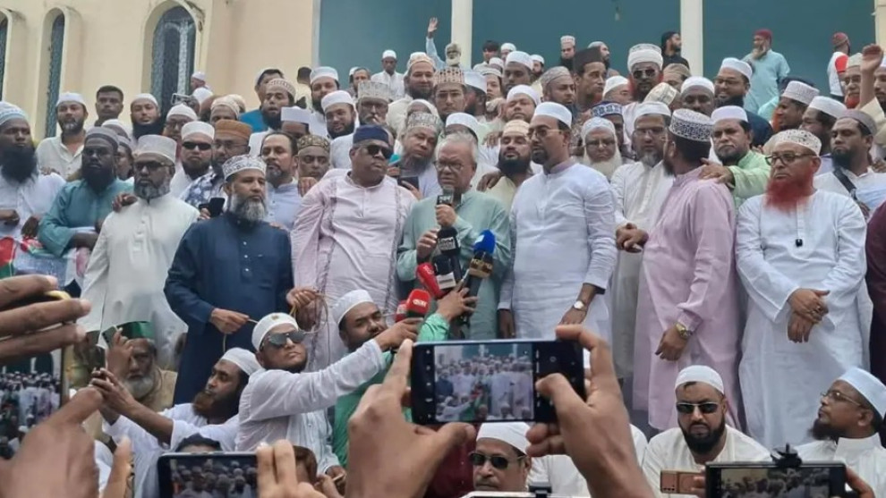 যারা তাঁবেদার রাষ্ট্র করতে চায়, তাদের বিরুদ্ধে প্রতিরোধ গড়ে তোলা হবে