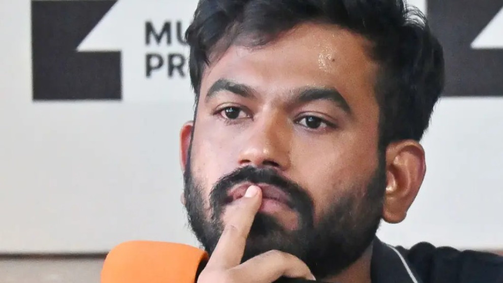 দিল্লিতে গ্রেপ্তারের মধ্যেই অভিজিৎ দ্বীপকের দাদির মৃত্যু