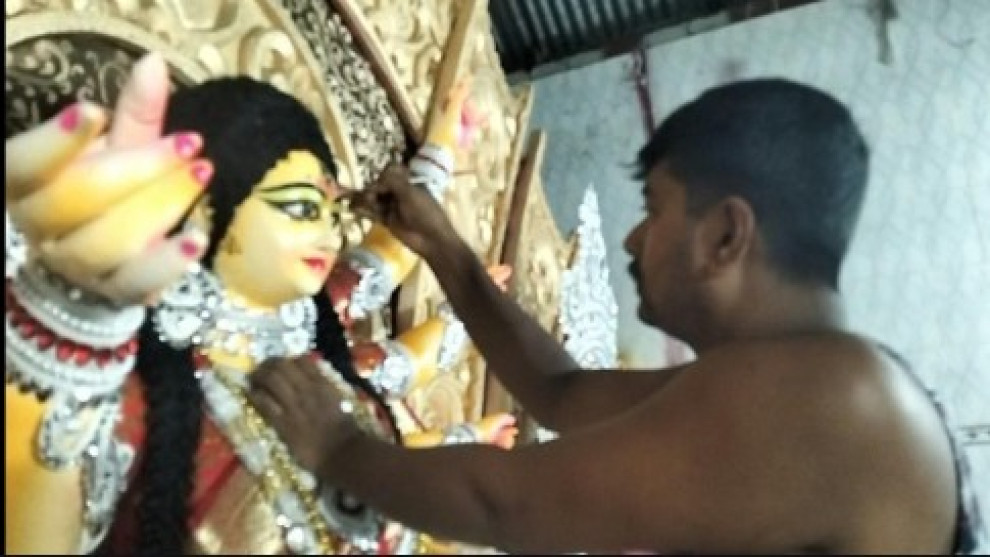 কলাপাড়ায় এবার ১৭ মণ্ডপে দুর্গাপূজা, প্রতিমা তৈরির কাজ শেষ