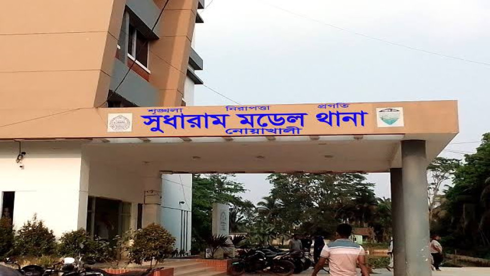নোয়াখালীতে ঘুমন্ত সাবেক স্বামীকে ছুরিকাঘাতে হত্যা, স্ত্রী ও শাশুড়ি গ্রেপ্তার