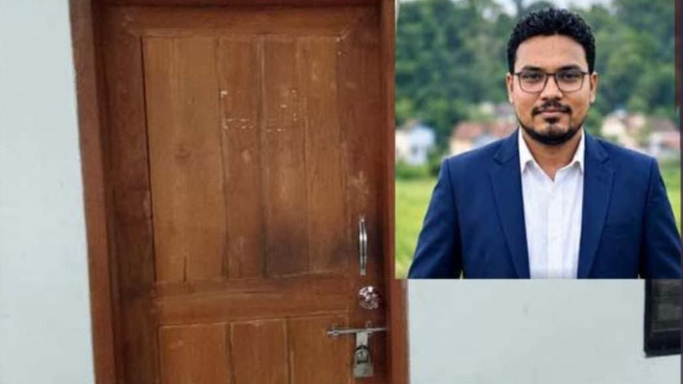 বেনাপোল কাস্টমস হাউসে কর্মকর্তাকে লাঞ্ছিতের অভিযোগ, কক্ষ তালাবদ্ধ—নেমপ্লেটও উধাও
