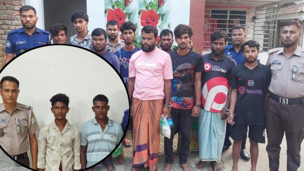 নিষেধাজ্ঞা অমান্য করে পদ্মায় ইলিশ শিকার, আটক ১৫ জেলে