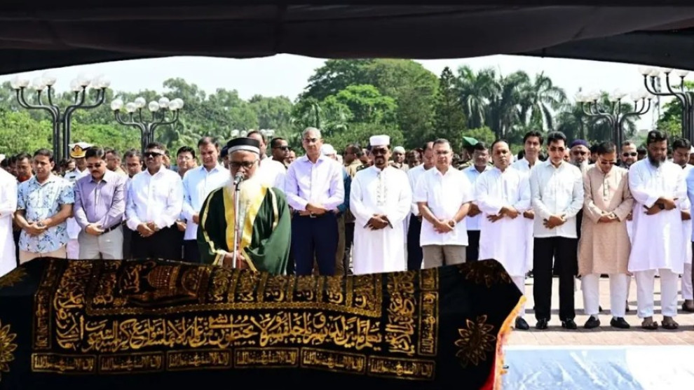 বিএনপি নেতা সালাহউদ্দিন আহমেদের প্রথম জানাজা অনুষ্ঠিত