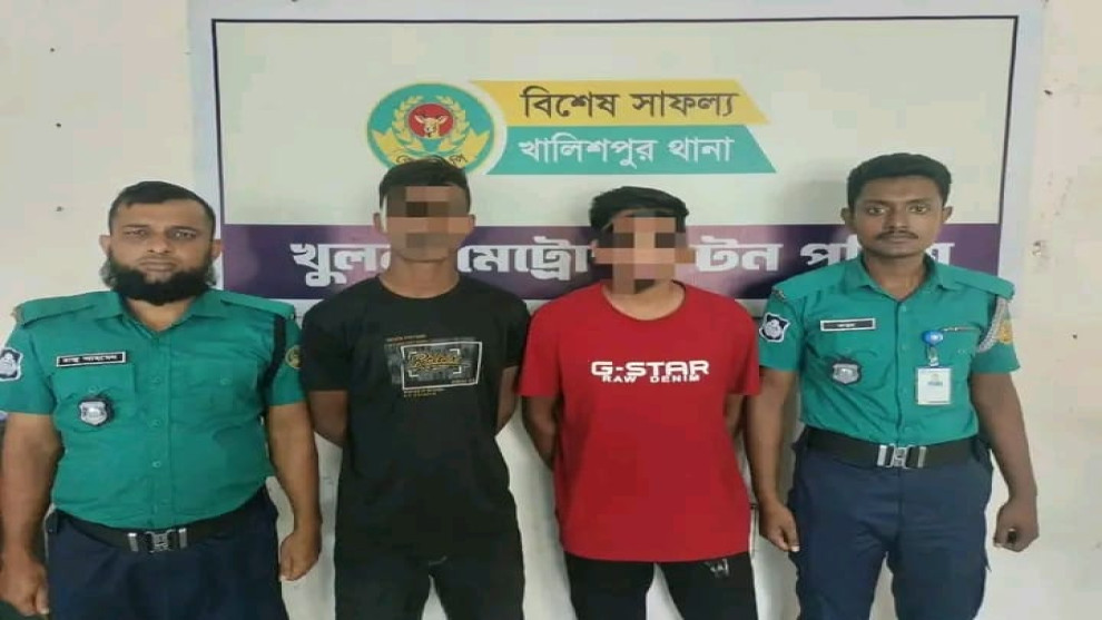 খুলনায় চোরাই মোটরসাইকেল উদ্ধার, গ্রেপ্তার ২